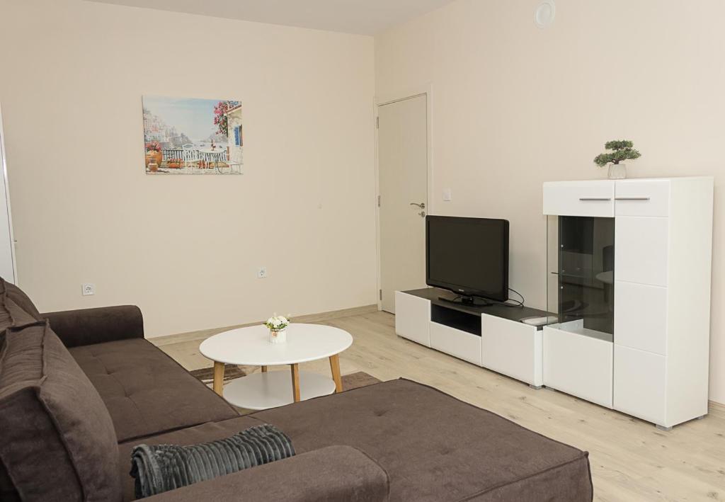 Varna Center 2BD Flat ~ Style & Comfort