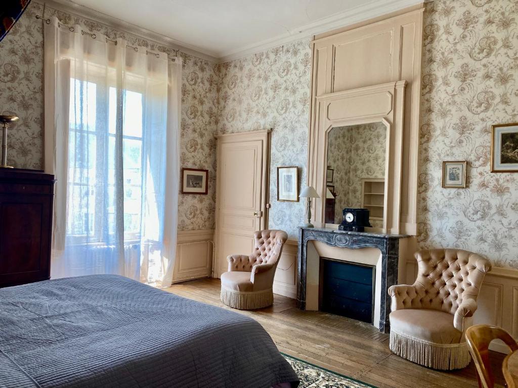 Zdjęcie z galerii obiektu Château historique XVIIIe Parc 4ha Rivière w mieście Rimaucourt