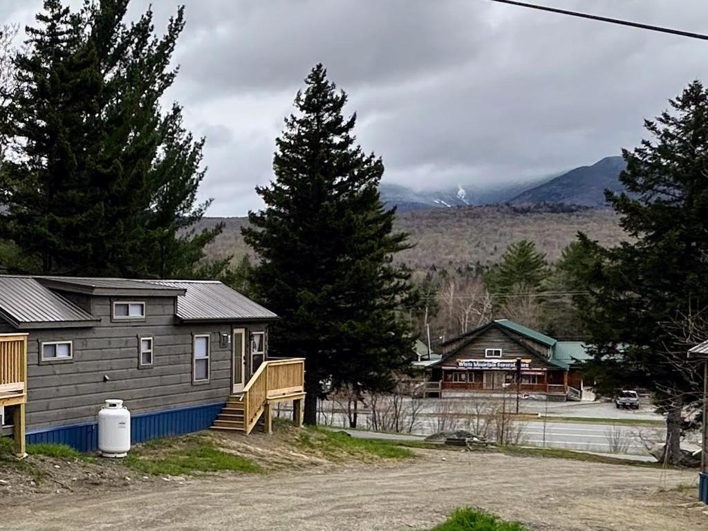 BMV6 Tiny Home village near Bretton Woods, Twin Mountain (updated