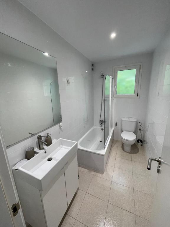 Koupelna v ubytování Arena, exquisito apartamento con aire acondicionado en la playa