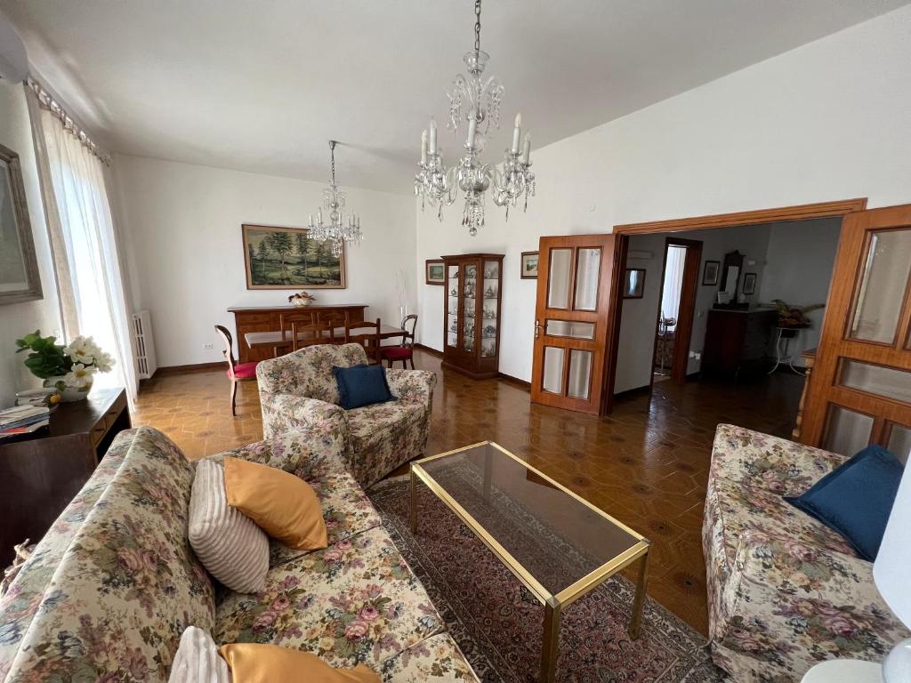 A seating area at Casa Vanni