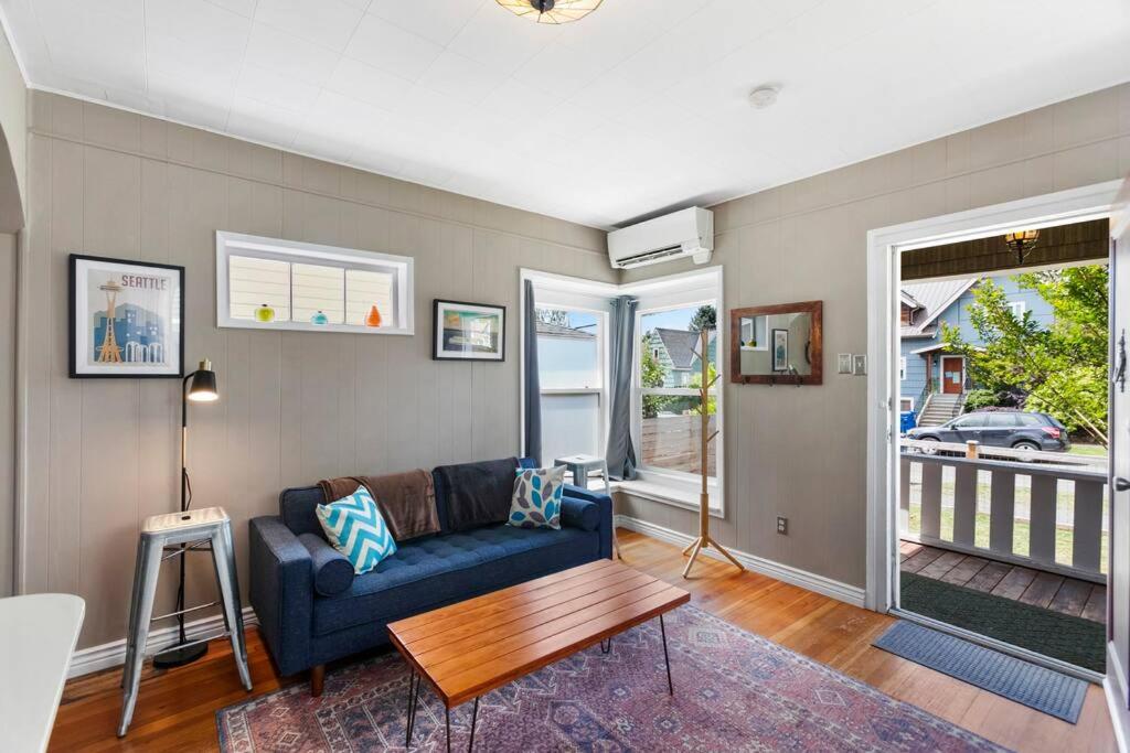 Ballard Bungalow Walk to DT Ballard/Water, Seattle (updated prices 2024)