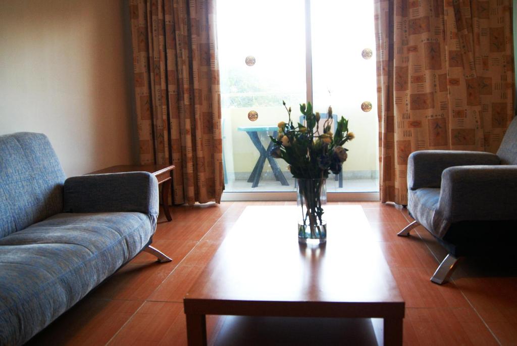 Posezení v ubytování M. Moniatis Hotel