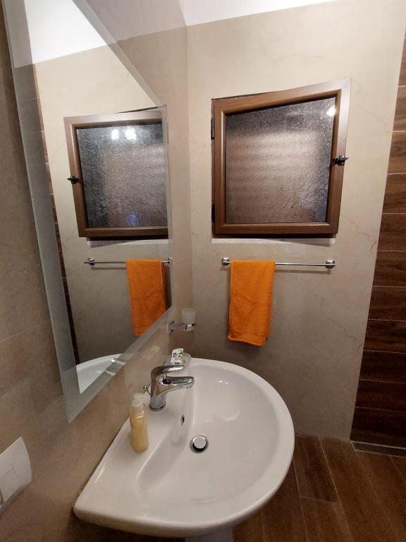 Koupelna v ubytování Guest House Gorani