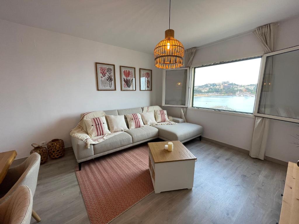 Posezení v ubytování Arena, exquisito apartamento con aire acondicionado en la playa