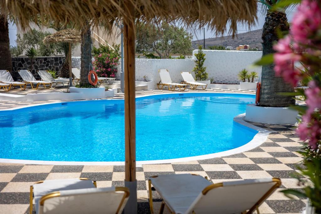 Bazén v ubytování Blue Life Hotel nebo v jeho okolí