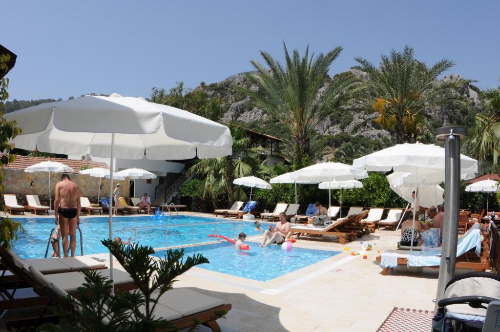 Bazén v ubytování Aida Hotel nebo v jeho okolí
