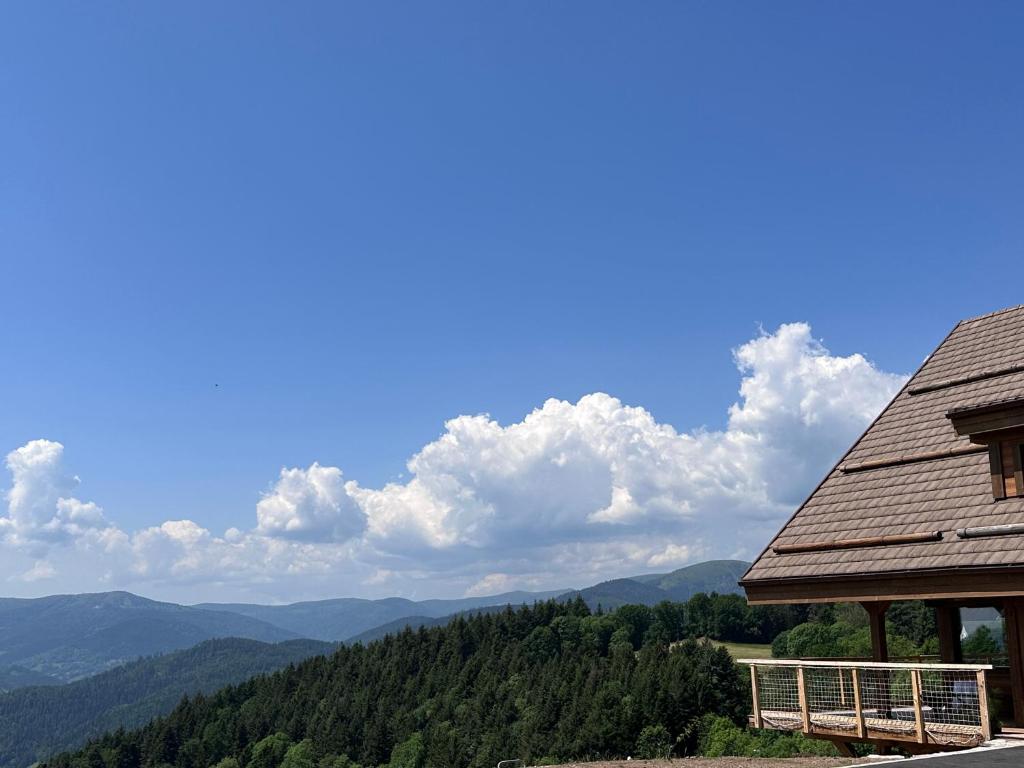 Nespecifikovaný výhled na hory nebo výhled na hory při pohledu z bed and breakfast