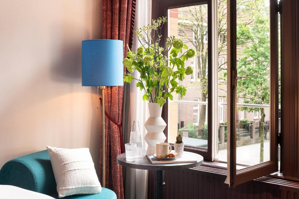 Posezení v ubytování Jan Luyken Amsterdam