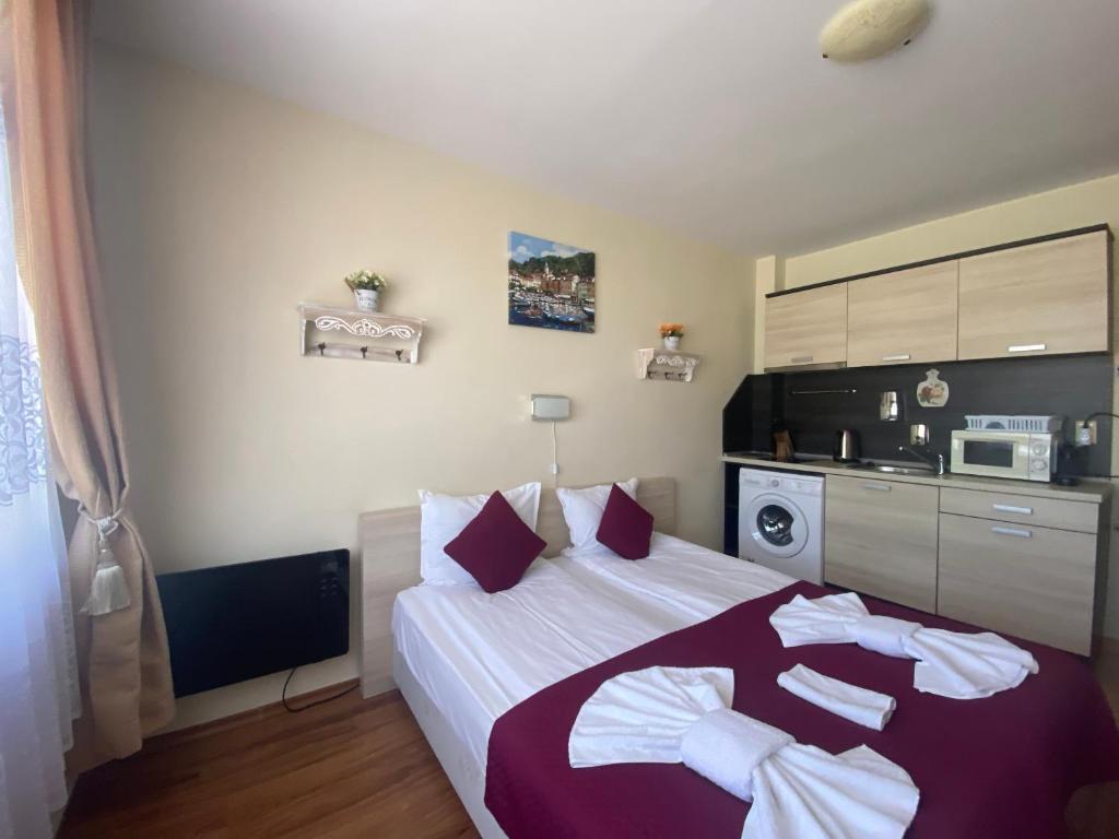 A kitchen or kitchenette at SUMMER BREEZE 406 Studio Sunny Beach