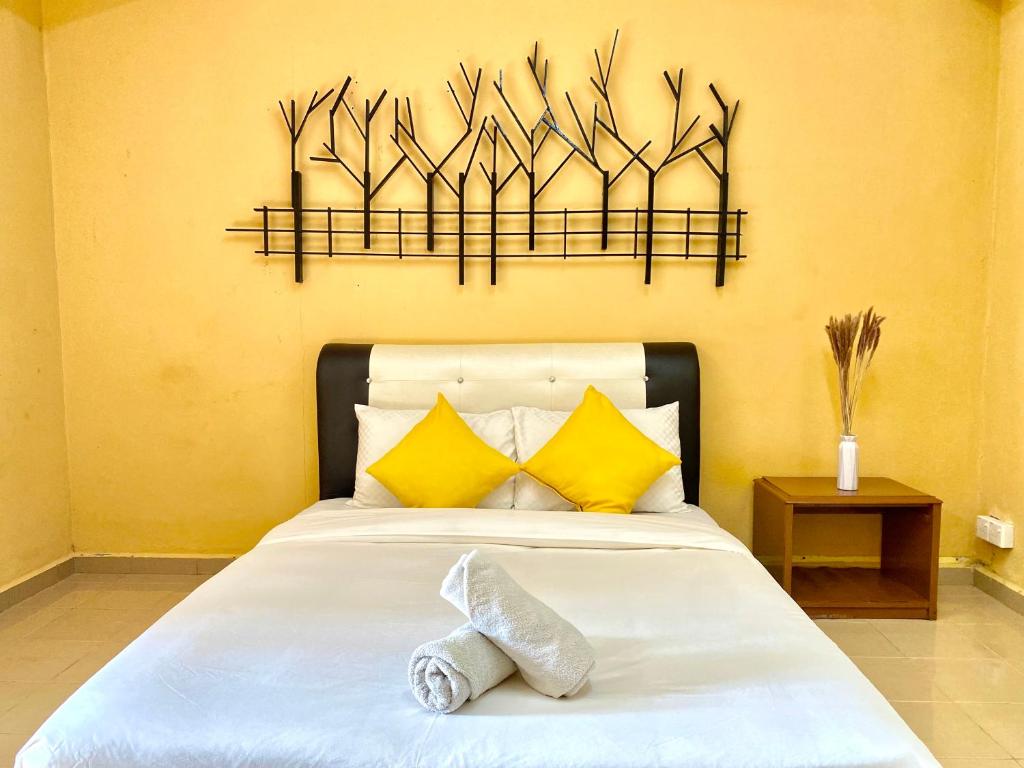 Postel nebo postele na pokoji v ubytování Rhu Dormitory