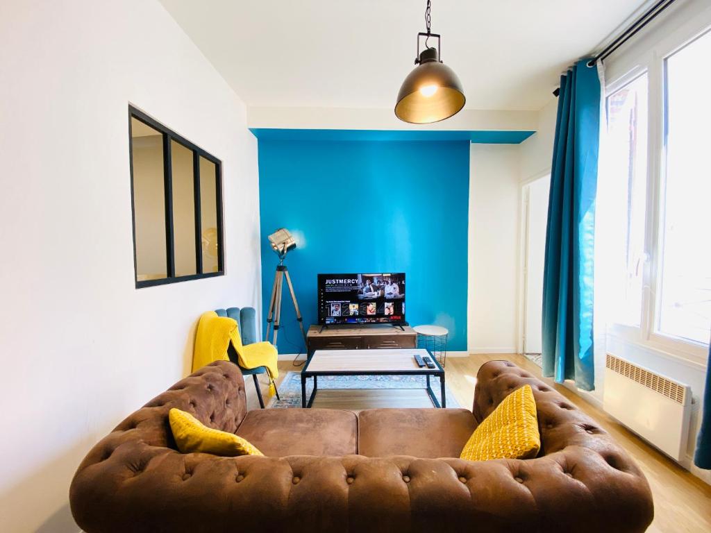 Blue Vintage BEST KEYS - Centre Ville Sens - Wifi - Housity
