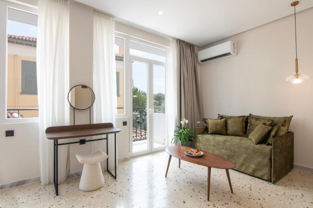 Mythodea Athens Suites - Superior Apartment With Partial Acropolis View & Balcony