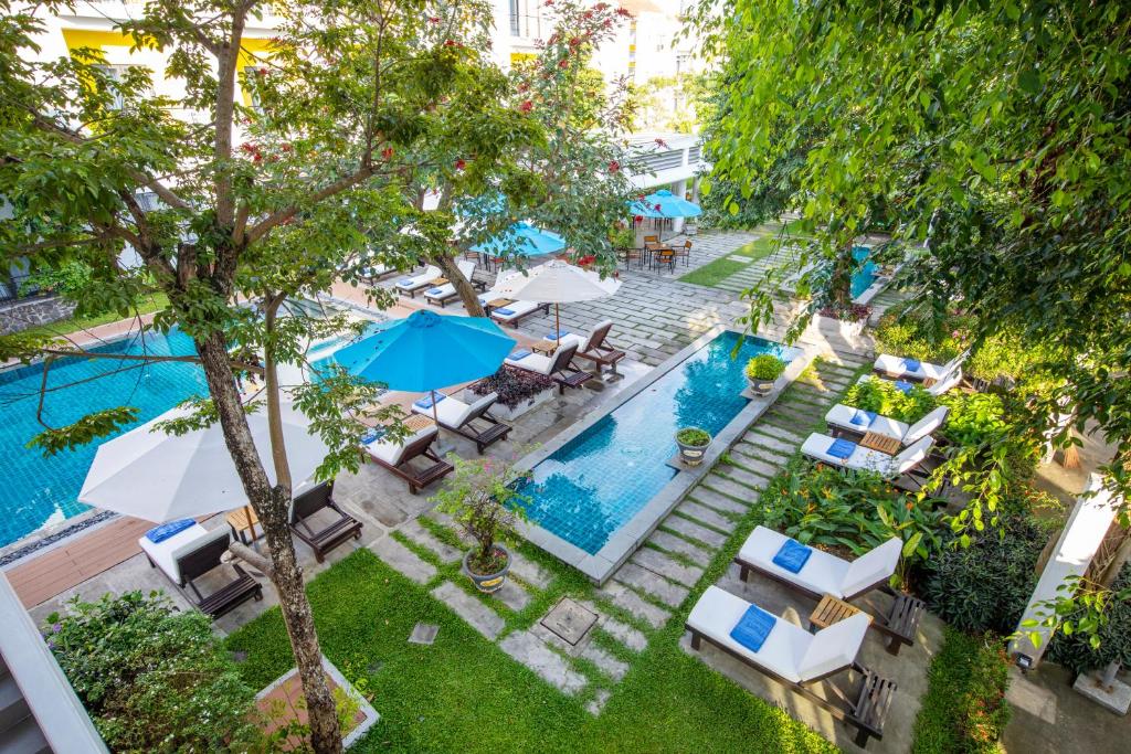 Bazén v ubytování ÊMM Hotel Hoi An nebo v jeho okolí