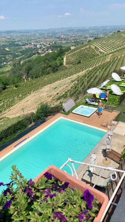 Bazén v ubytování Agriturismo Brusalino nebo v jeho okolí