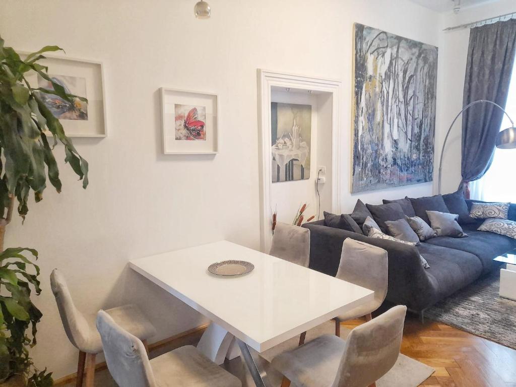 Posedenie v ubytovaní Apartment Zrinjevac