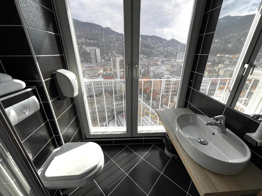 Koupelna v ubytování Hotel City View Deluxe