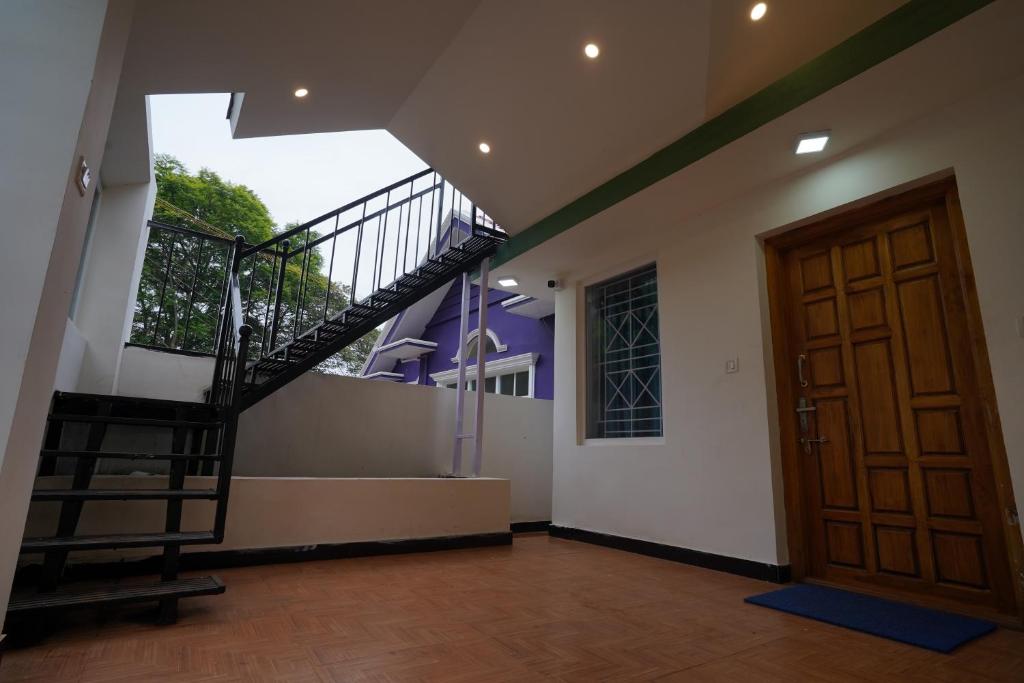 Casa de Selas - Hilltop Hideaway retreat and dormitory - Housity