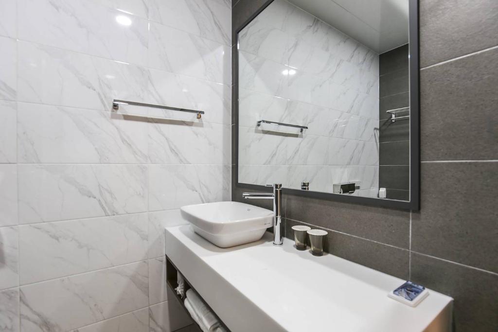 Koupelna v ubytování Hotel Demer Mokpo
