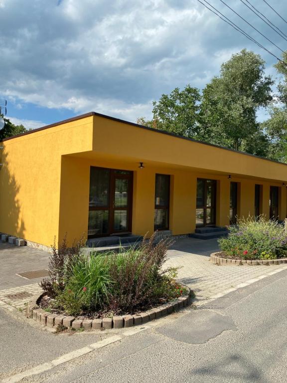 Móló Apartmanház 8636 Balatonszemes, 6 Ady Endre utca kép - 1