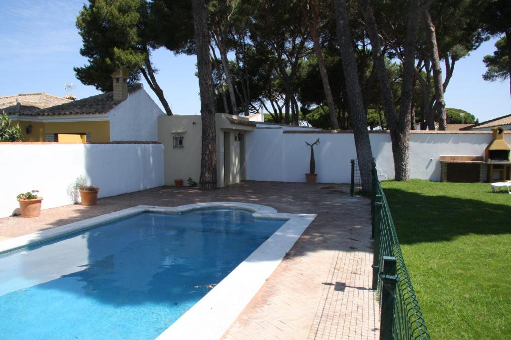 Bazén v ubytovaní Moderno y amplio chalet, con piscina privada alebo v jeho blízkosti
