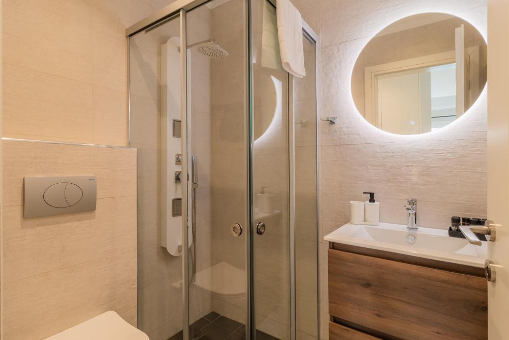Koupelna v ubytování Melena Premium Suites