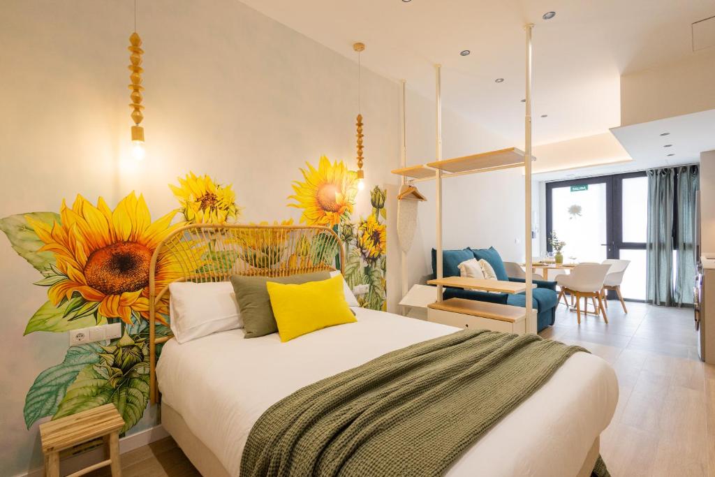 CASA FLORIT - The Turia Park Lofts - 4 Guests- AC & WiFi - Near City Centre