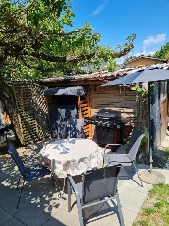 Patio nebo venkovní prostory v ubytování Rhône Cottage 4