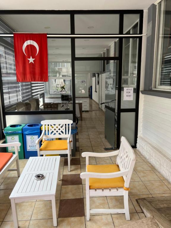 A kitchen or kitchenette at Cleopatra King Apart