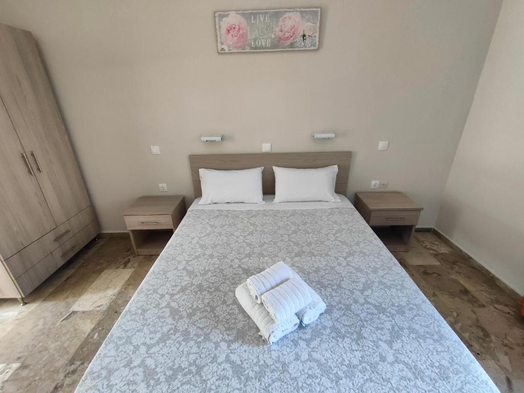Posteľ alebo postele v izbe v ubytovaní Dionisos Apts Gouvia by Estia