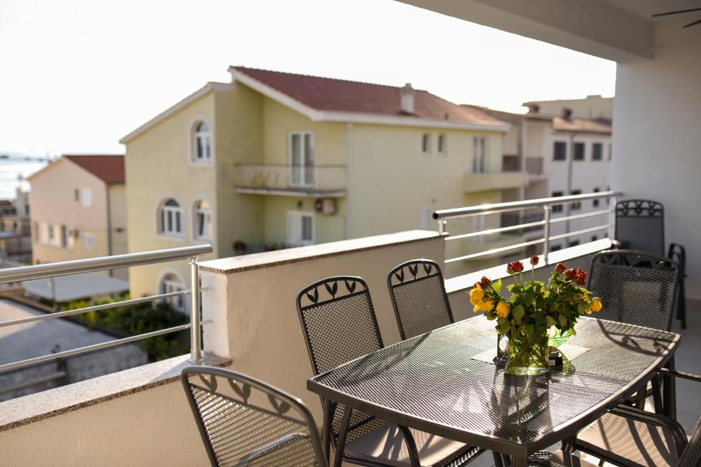 Balkón nebo terasa v ubytování Outstanding large apartment for 6+2