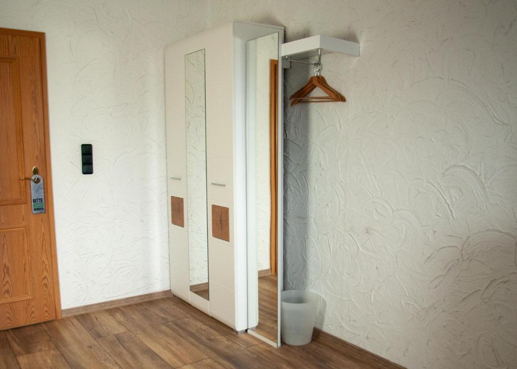 Terrassenhotel Edertal - Standard Family Room