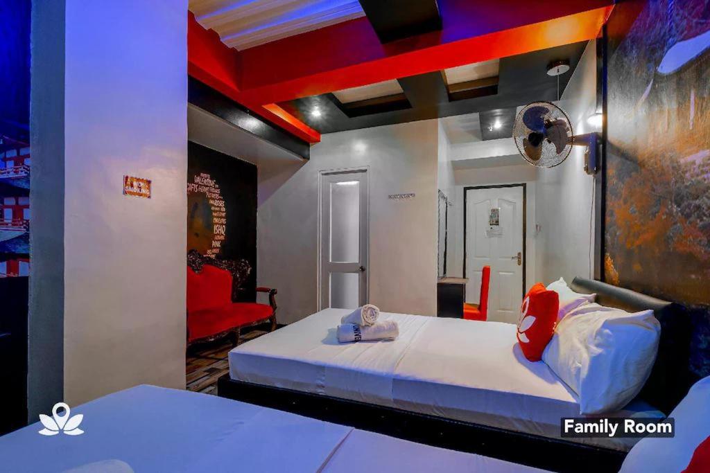 Postel nebo postele na pokoji v ubytování Sabel Travelers Inn
