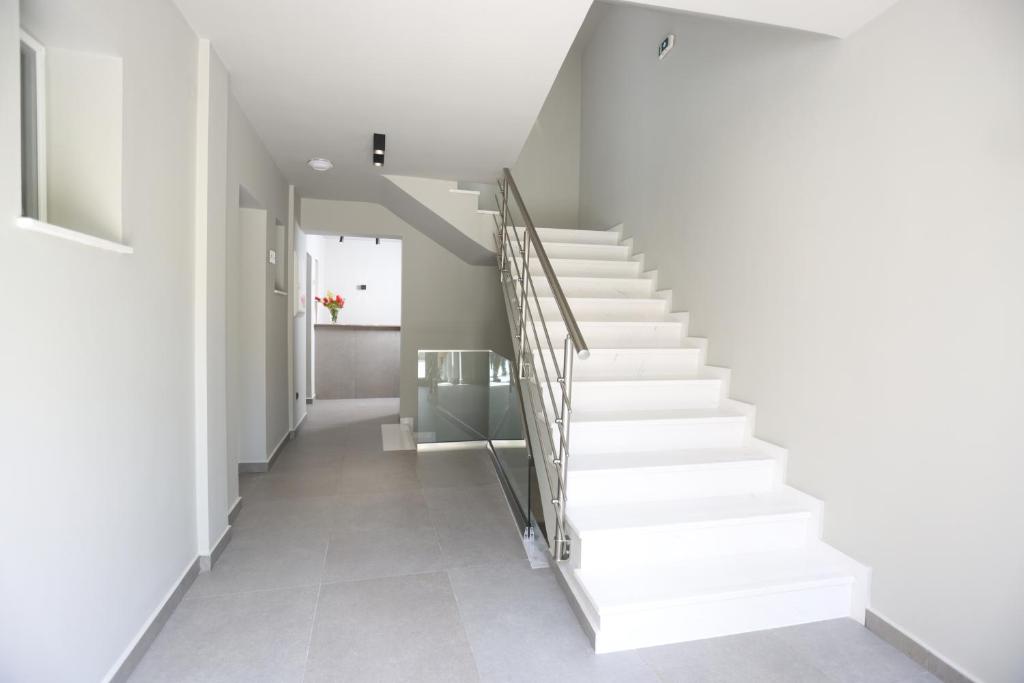 Notos Premium Holiday Apartments - 15