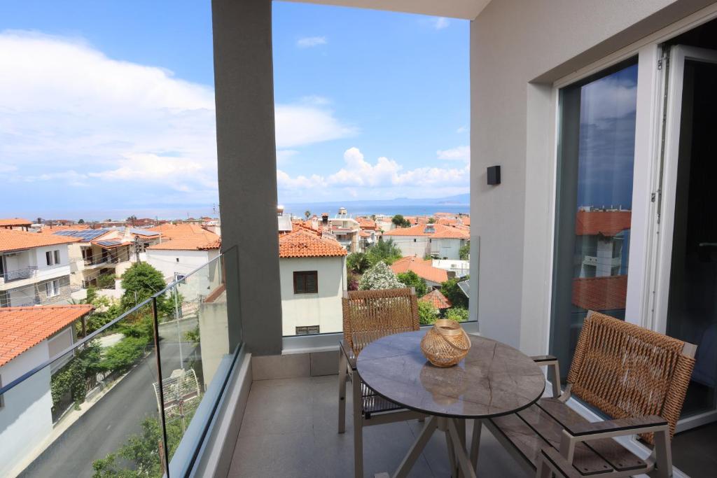 Notos Premium Holiday Apartments - 11