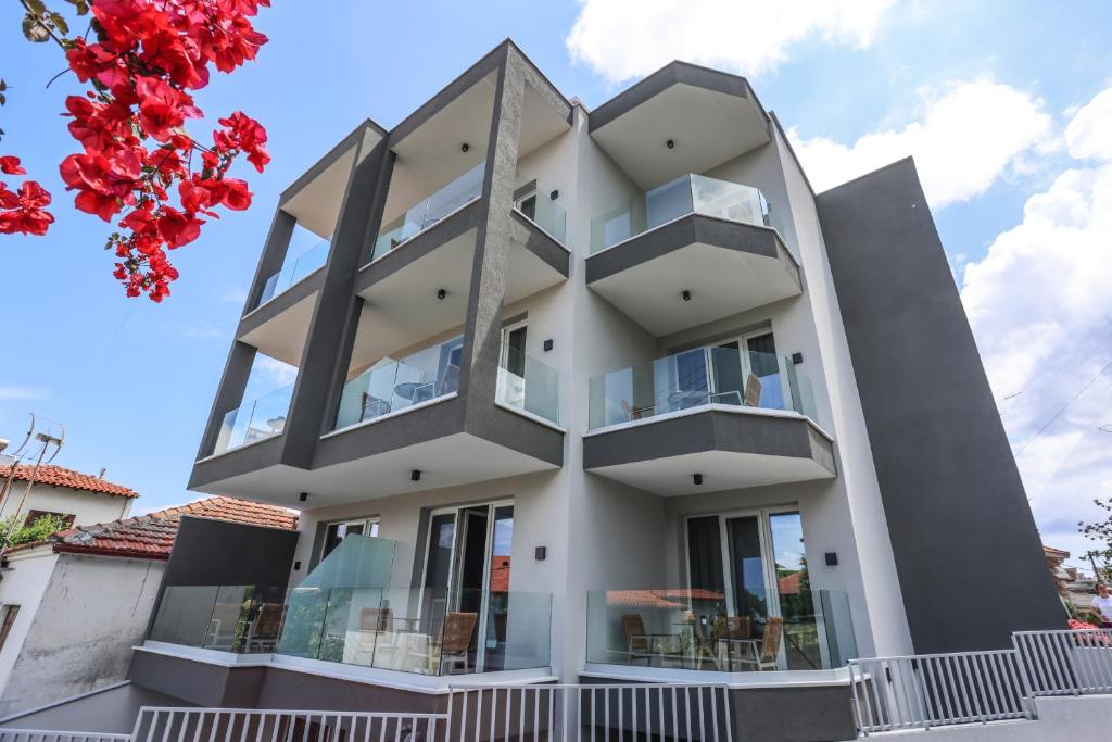 Notos Premium Holiday Apartments - 18