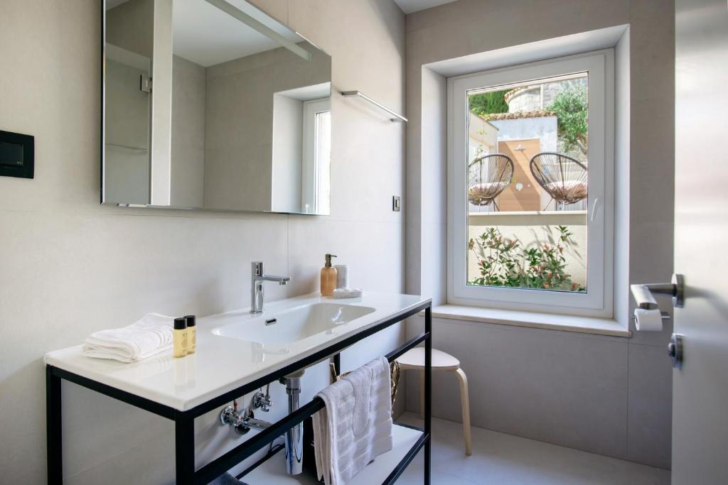 KALA LUXURY ROOMS by DuHomes - 6