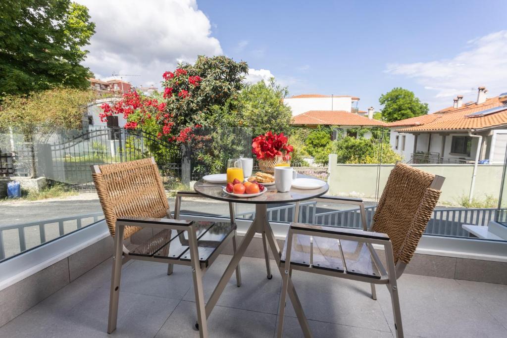 Notos Premium Holiday Apartments - 7