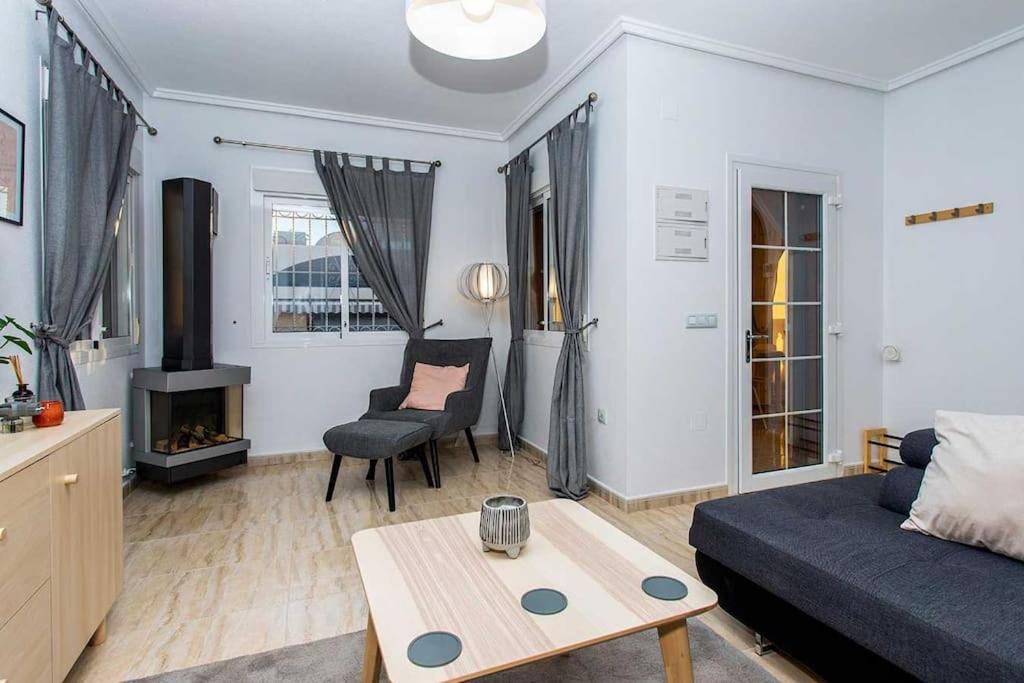 Posezení v ubytování CH Casa Clementina Rojales