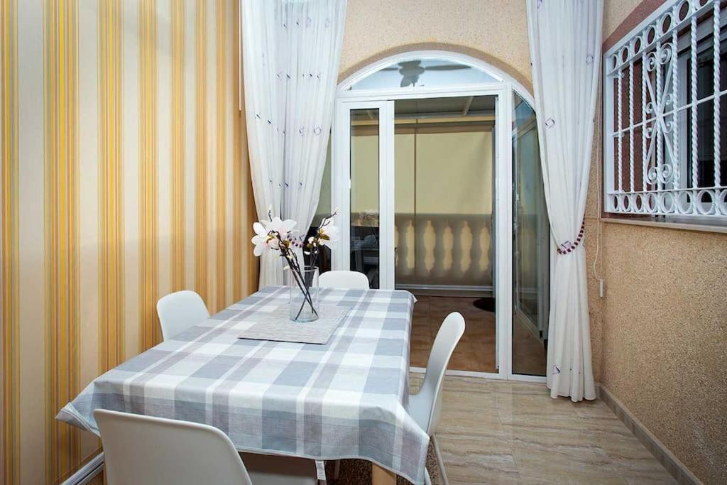Fotografie z fotogalerie ubytování CH Casa Clementina Rojales v destinaci Alicante