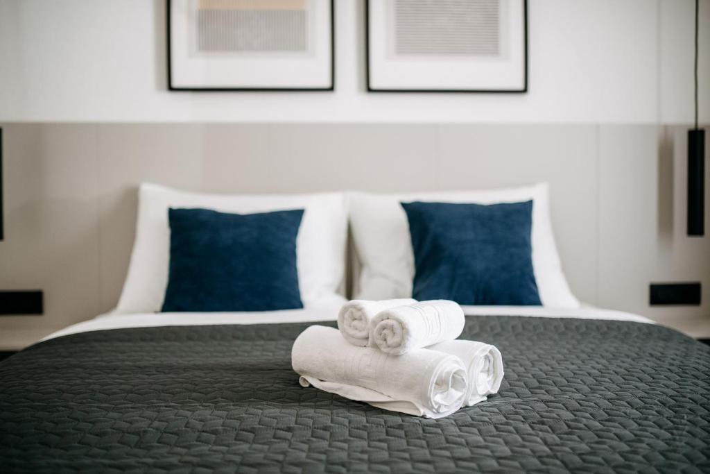 KALA LUXURY ROOMS by DuHomes - 14