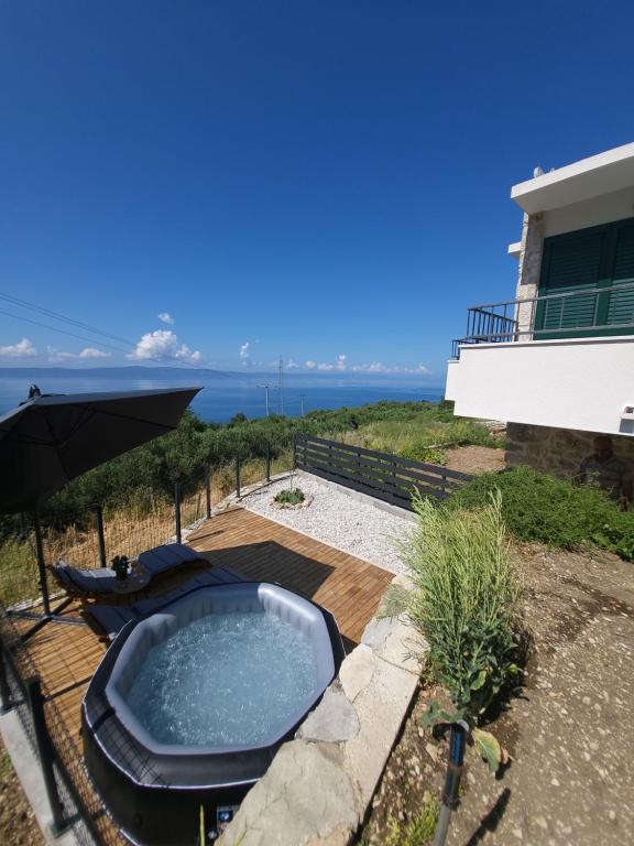 Příroda nedaleko vily