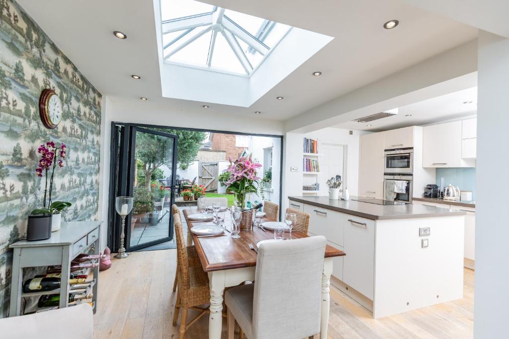 Luxury Apartments Tivoli House, Cheltenham (updated prices 2024)