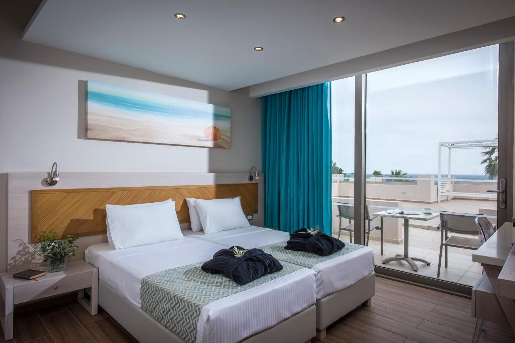 Royal & Imperial Belvedere Resort - 