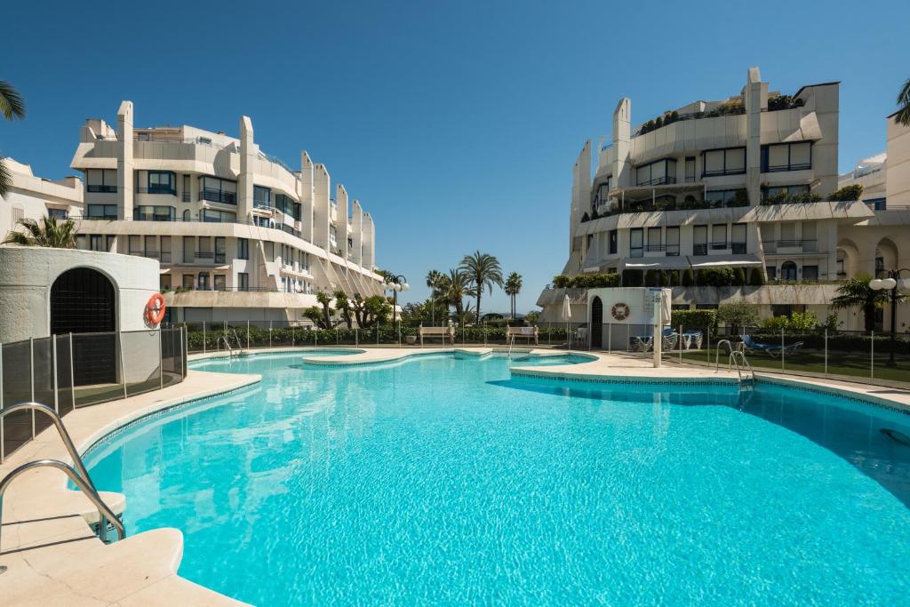 Bazén v ubytování Marbella House 46 Duplex nebo v jeho okolí