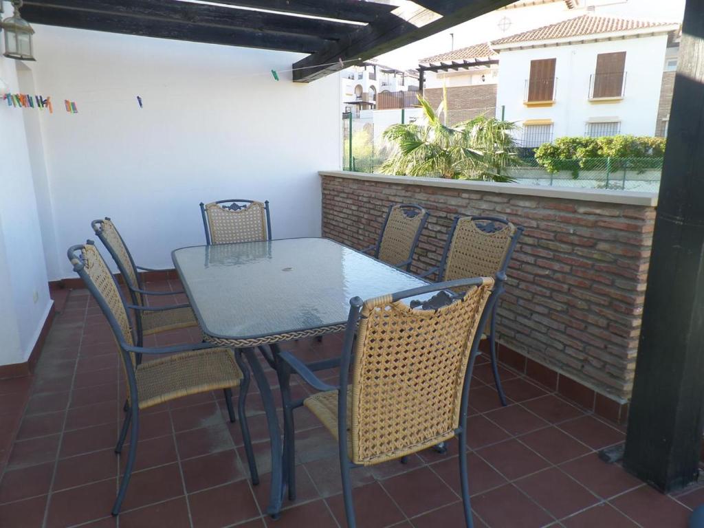 Balkón nebo terasa v ubytování DUPLEX AL ANDALUS THALASSA