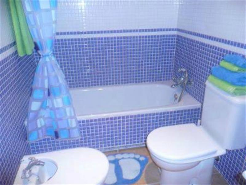 Koupelna v ubytování DUPLEX AL ANDALUS THALASSA