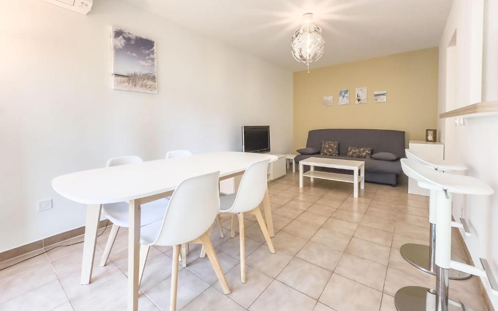 Photo de la galerie de l'établissement L'Anthala by Winsome Destination, à Antibes