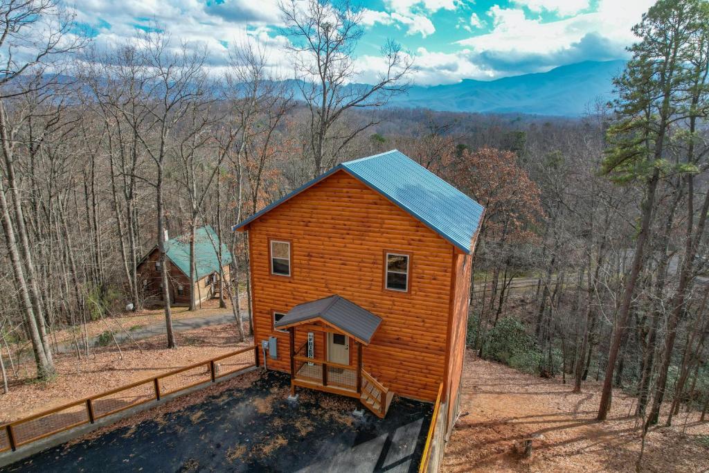 a tiny house in the middle of the woods at Entire cabin in Sevierville, Tennessee in Sevierville
