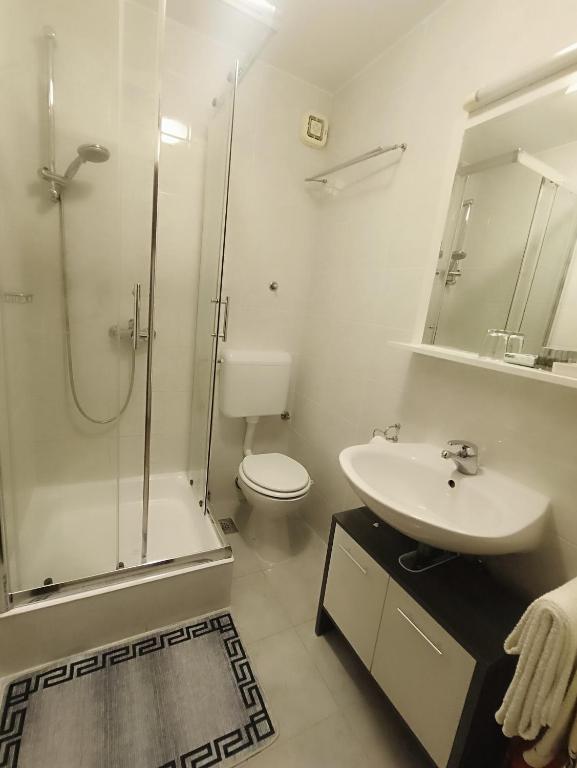 Koupelna v ubytování Rooms Lux
